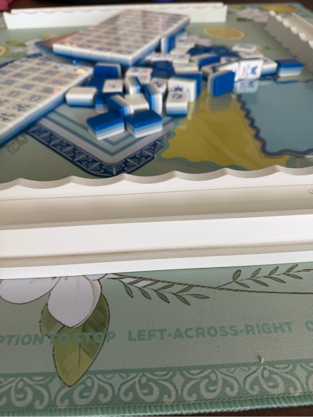 Mahjong Set - Blue and White with green/lemon Tiles, Mat, Wooden Racks - Picture 5 of 16